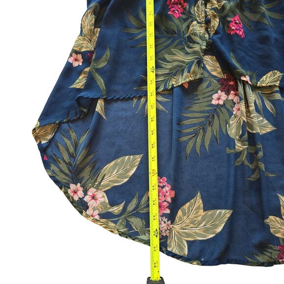 Torrid Blouse Womens Plus Size 2X Floral Short Sleeve Button Front High-Low Boho - Picture 7 of 10